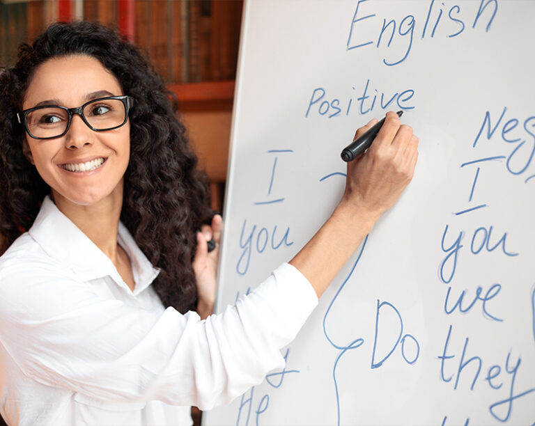 التدريب على اللغات والتواصل